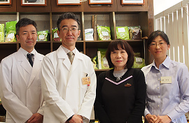 医王堂薬局のスタッフ
